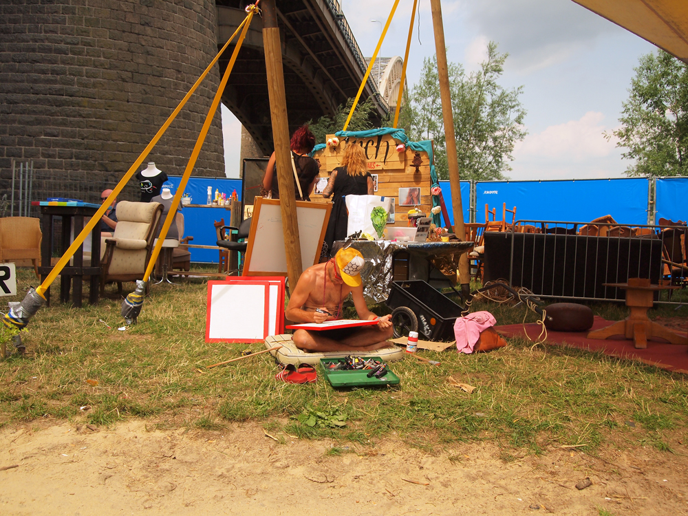 OLYMPUS DIGITAL CAMERA